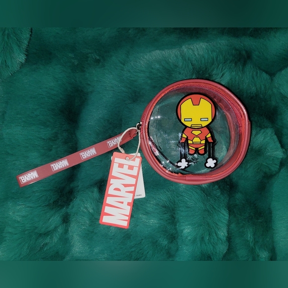 🆕️ Marvel Ironman Clear Vinyl Zippered Pouch Wrist Strap 4" Collectible - Picture 4 of 4